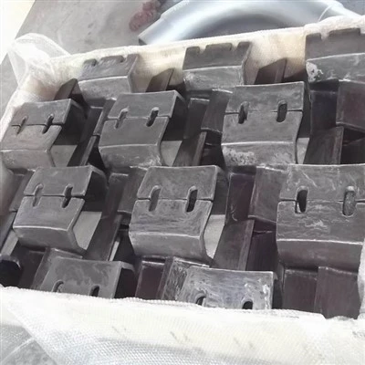 In che modo la dimensione dell'alimentazione dei materiali influisce sull'usura delle par...